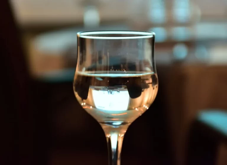 La meilleure façon de découvrir le vin rouge espagnol est de le boire en Espagne